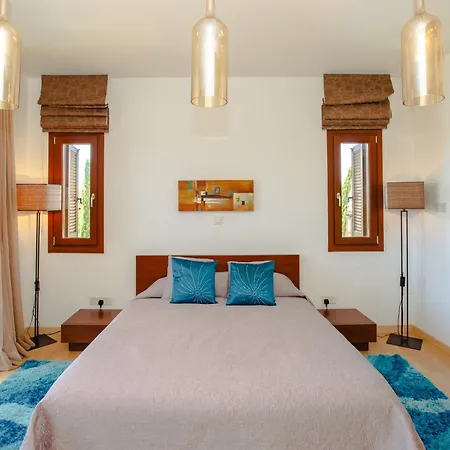 Luxury Villa Aj05 With Private Heated Pool Kouklia Exterior photo