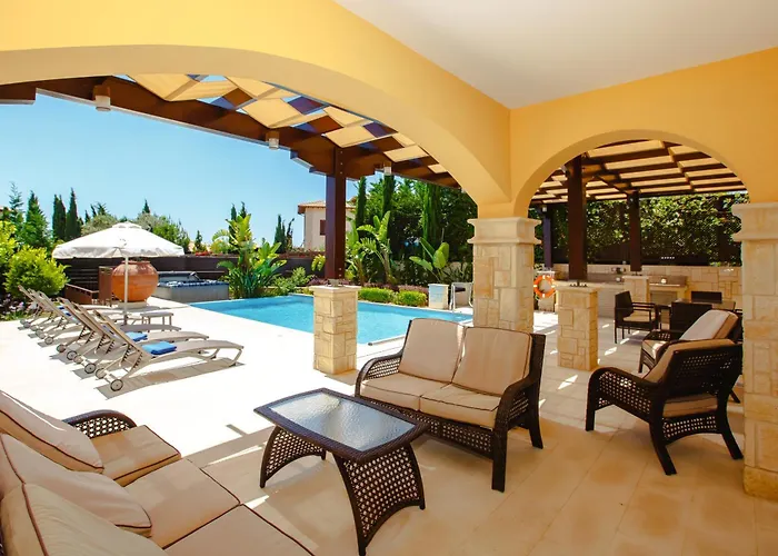 Luxury Villa Aj05 With Private Heated Pool