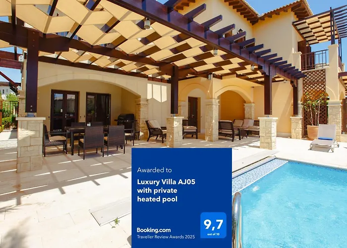 Luxury Villa Aj05 With Private Heated Pool