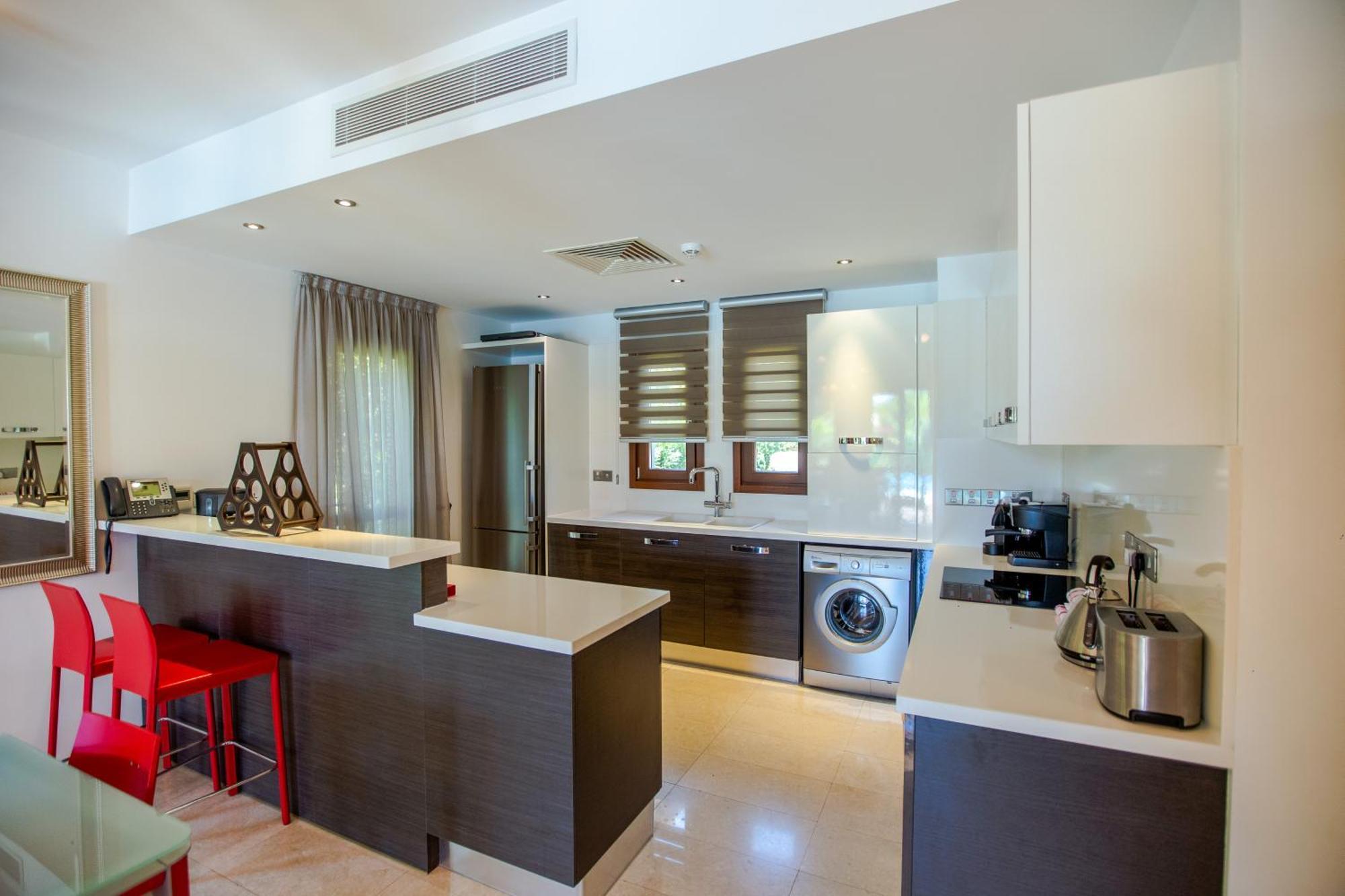 Villa Luxury Aj05 With Private Heated Pool Kouklia