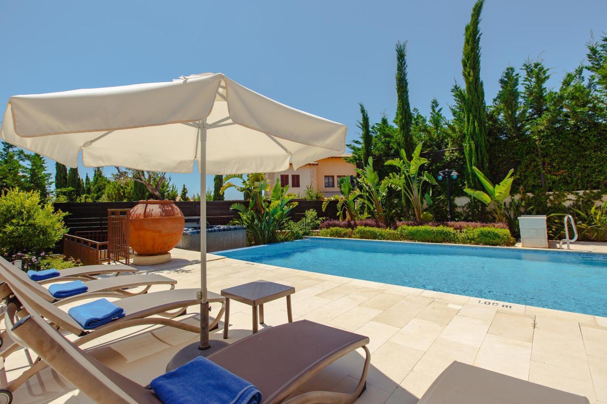 Villa Luxury Aj05 With Private Heated Pool Kouklia