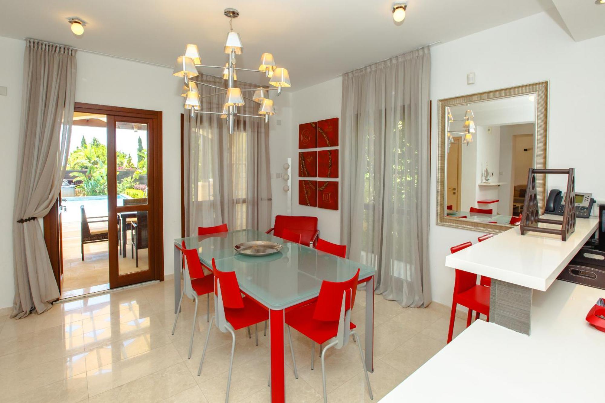 Villa Luxury Aj05 With Private Heated Pool
