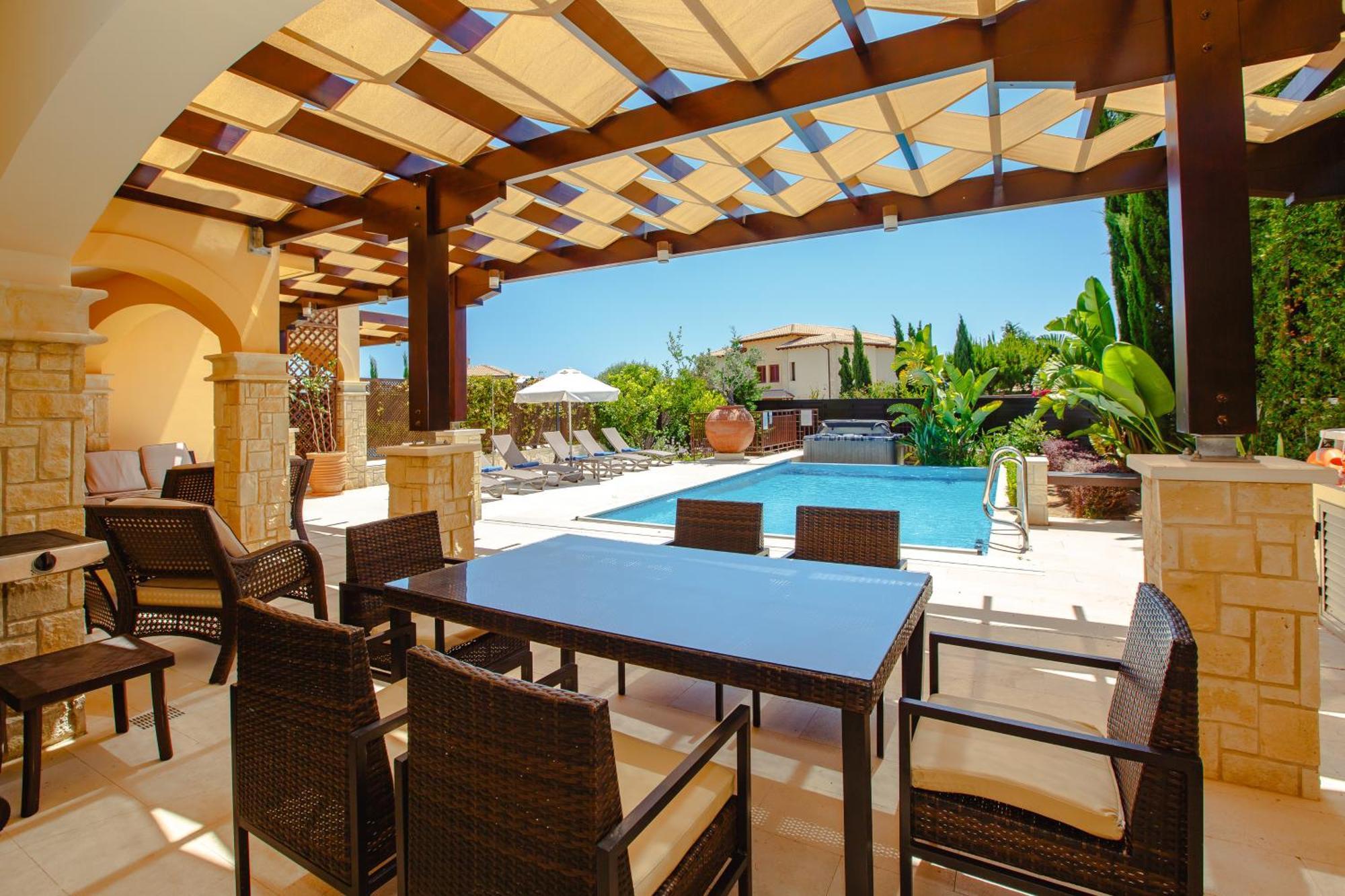 Luxury Aj05 With Private Heated Pool * Kouklia